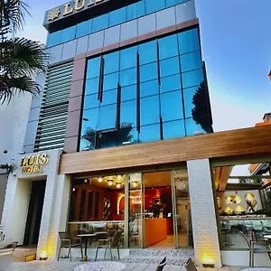 Otel Luis, İzmir